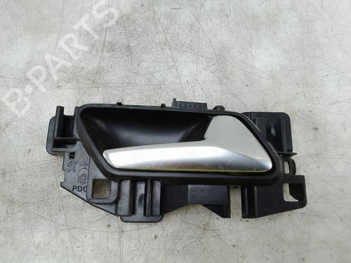 Used Front right exterior door handle Front right exterior door handle 19505502 19505502