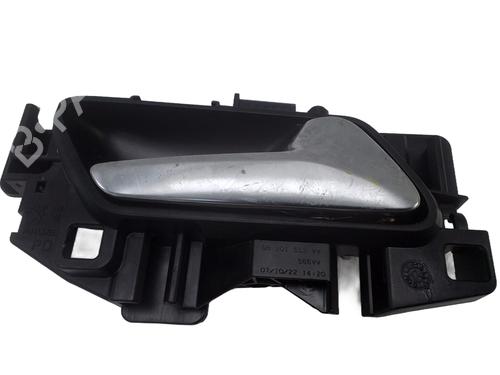 Højre fortil invendig håndtag PEUGEOT 208 II (UB_, UP_, UW_, UJ_) 1.2 PureTech 100 (101 hp) 31167953