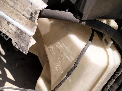 Windscreen washer tank BMW 5 (E60) 520 d | BP26172752C113 
