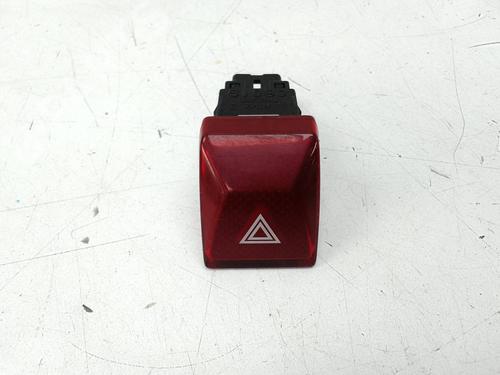 warning-switch-subaru-xv-_gp_-20-d-awd-gpd-06019-2011-20143832 main image