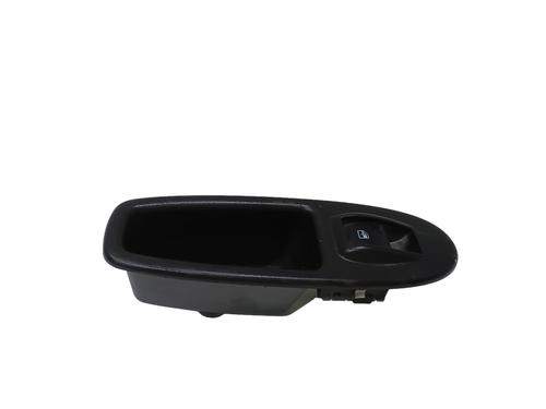 Used Left rear window switch FIAT 500L (351_, 352_) 1.4 (199LYB1B) (95 hp) 30613724