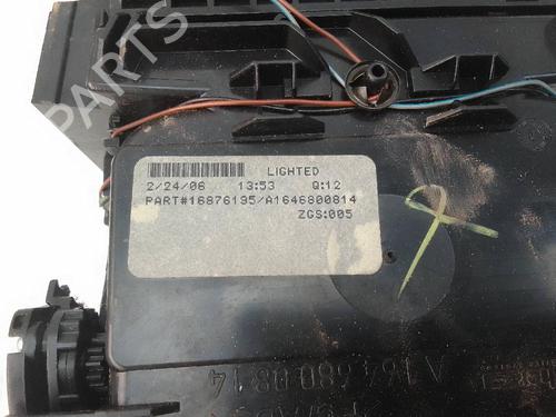 Used Glove box MERCEDES-BENZ M-CLASS (W164) ML 320 CDI 4-matic (164.122) (224 hp) 18582818