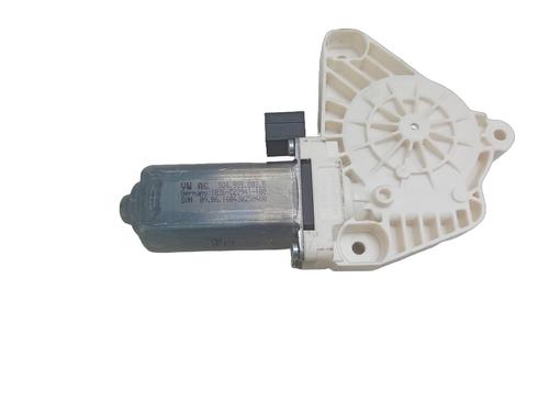 Used Right front window motor Right front window motor VW PASSAT B8 Variant (3G5, CB5) 2.0 TDI 4motion (150 hp) 18947689 18947689