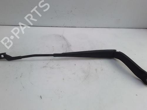 Used Front windshield wiper arm FIAT 500X (334_) 1.3 D Multijet (334AXH1A) (95 hp) 28810535