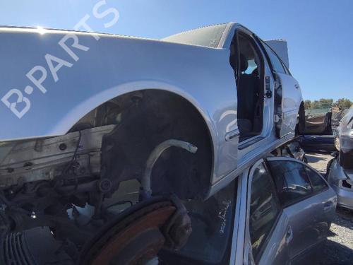 Used Left front suspension arm MERCEDES-BENZ E-CLASS (W211) E 320 CDI (211.022) (224 hp) 18597138