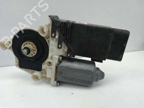 Used Right front window motor VW BORA I (1J2) [1998-2013]  21800605