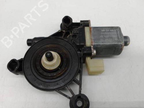Used Left rear window motor AUDI A3 (8V1, 8VK) 1.6 TDI (115 hp) 28146046