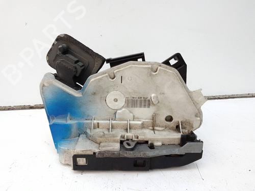 Højre bagtil lås VW POLO V (6R1, 6C1) 1.2 (70 hp) 28148964