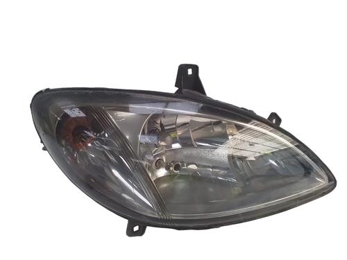 Used Right headlight MERCEDES-BENZ VITO / MIXTO Van (W639) 109 CDI (639.601, 639.603, 639.605) (95 hp) 31090394