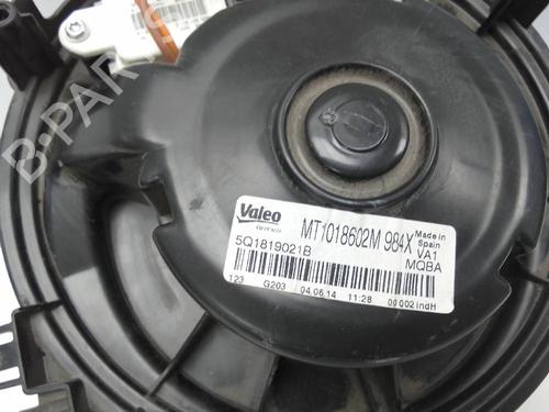 Heater blower motor SEAT LEON ST (5F8) 2.0 TDI | BP24463180M62 