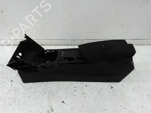 Used Middle console Middle console RENAULT MEGANE IV Hatchback (B9A/M/N_) 1.2 TCe 100 (B9MS) (100 hp) 18957266 18957266