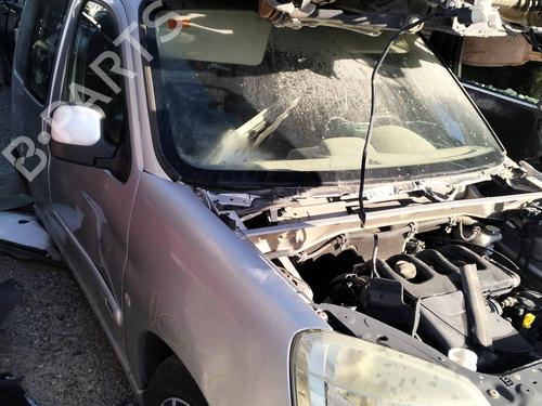 Right front fenders CITROËN BERLINGO / BERLINGO FIRST MPV (MF_, GJK_, GFK_) 1.6 HDI 75 (MF9HW, GJ9HWC, GF9HWC, GN9HWC) | BP30051747C42 