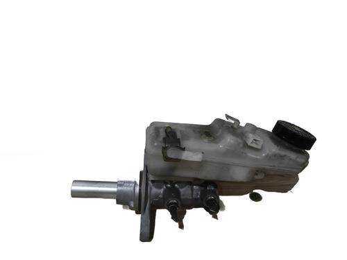 Used Brake master cylinder Brake master cylinder TOYOTA VERSO (_R2_) 2.0 D-4D (AUR20_, AUR20R) (126 hp) 35899271 35899271