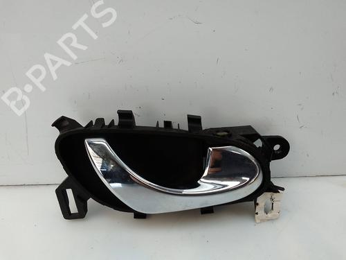 Used Front right interior door handle Front right interior door handle 22719427 22719427