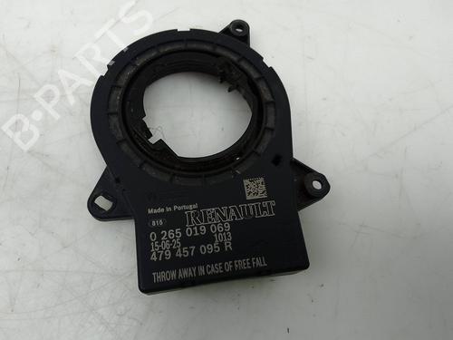 Used Electronic module DACIA DUSTER (HS_) 1.5 dCi (HSAJ) (90 hp) 28150838