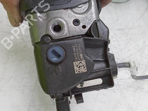 Used Front right lock OPEL CORSA F (P2JO) 1.2 (68) (101 hp) 19143432