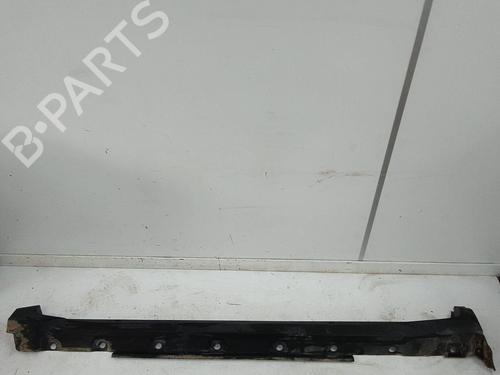 step-toyota-c-hr-_x1_-2016-23559419 main image