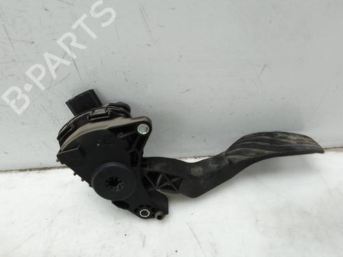 Pedal RENAULT KADJAR (HA_, HL_) 1.5 BLUE dCi 115 (HLA6) (116 hp) 26446708