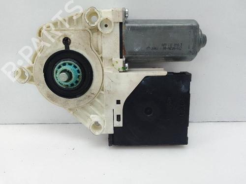 Used Right front window motor OPEL COMBO Box Body/MPV (X12) 1.3 CDTI (B05) (90 hp) 21678208