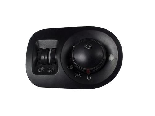 Used Headlight switch SEAT ALTEA (5P1) 1.9 TDI (105 hp) 31037723