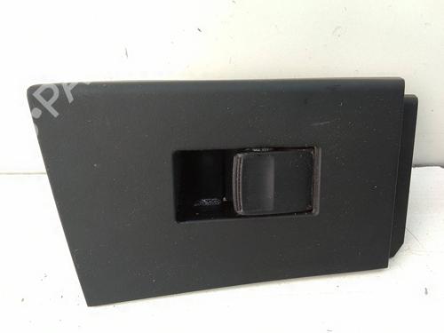 right-rear-window-switch-toyota-auris-_e18_-2012-2013-2014-2015-2016-2017-2018-2019-26054852 main image