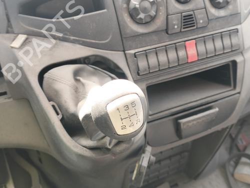 Used Gear lever IVECO DAILY IV Van 35C12 V, 35C12 V/P, 35S12 V, 35S12 V/P (116 hp) 28367951