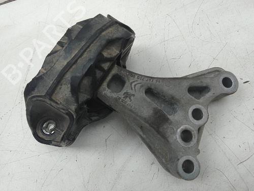 Used Engine mount PEUGEOT 208 I (CA_, CC_) 1.2 VTI 82 (82 hp) 19582769