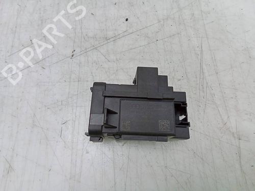 Used Card reader AUDI A5 (8T3) 2.0 TFSI (211 hp) 28148218