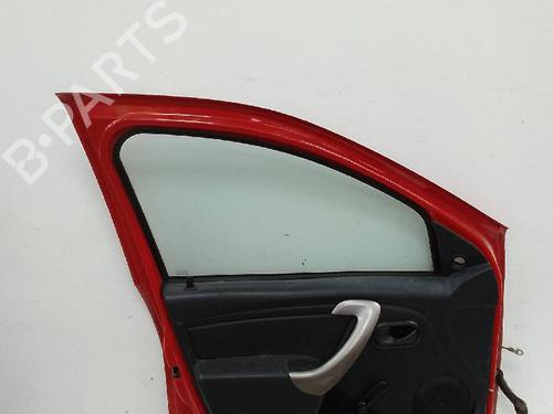 Used Left front door DACIA SANDERO 1.5 dCi (88 hp) 24997824