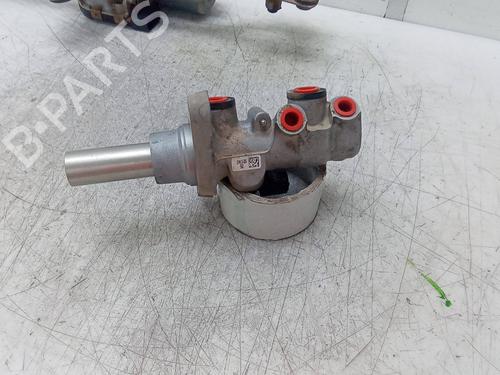 Used Brake master cylinder Brake master cylinder AUDI Q3 (8UB, 8UG) 2.0 TDI (150 hp) 19533270 19533270