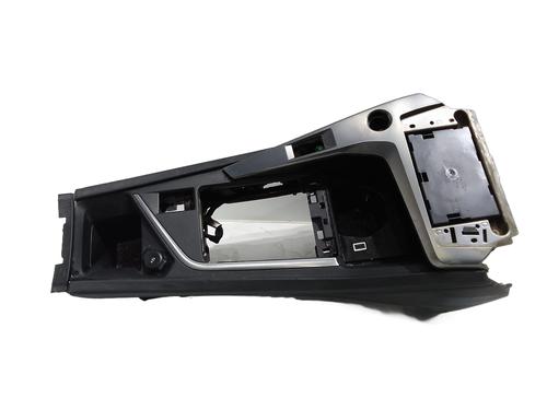 Middle console PEUGEOT 308 III (FB_, FH_, FP_, F3_, FM_) BlueHDi 130 (FBYHZL, FBYHZT) | BP30317675I22 