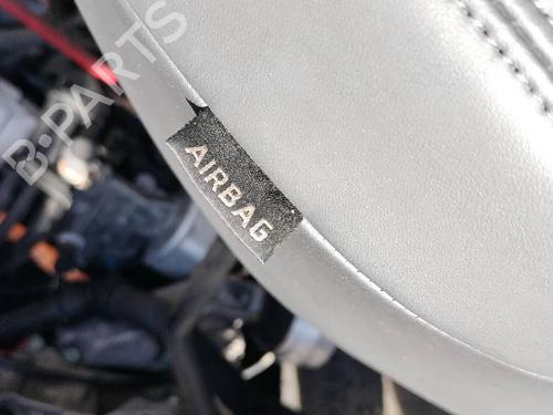 Used Right front seat PEUGEOT 3008 II SUV (MC_, MR_, MJ_, M4_) 1.2 THP/ PureTech 130 (MRHNSM, MRHNSU, MRHNSJ, MRHNYW,... (131 hp) 18593603