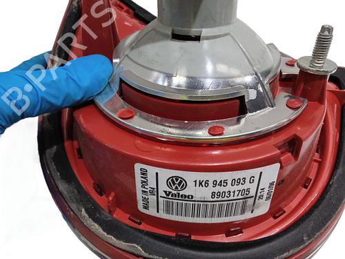 Left tailgate light VW GOLF V (1K1) 1.9 TDI | BP40119154C79 - Image 5