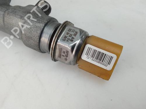 Used Injection rail VW PASSAT B6 (3C2) 1.9 TDI (105 hp) 23948325