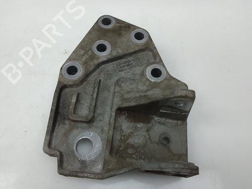 Used Engine mount Engine mount LAND ROVER RANGE ROVER EVOQUE (L538) 2.2 D (150 hp) 20702371 20702371