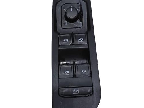 Used Left front window switch Left front window switch SKODA KAROQ (NU7, ND7) 2.0 TDI (116 hp) 34618079 34618079