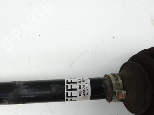 Andre TOYOTA YARIS (_P13_) 1.5 (NSP131_) (112 hp) 18596139