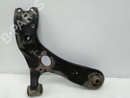 Used Right front suspension arm Right front suspension arm LEXUS CT (ZWA10_) 200h (ZWA10_, ZWA10R) (136 hp) 23207518 23207518