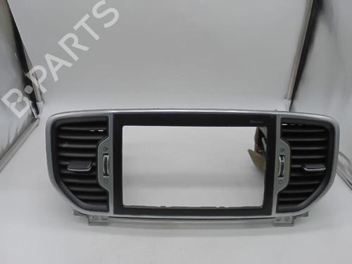 Used Air vent KIA SPORTAGE IV (QL, QLE) 1.7 CRDi (116 hp) 27173012