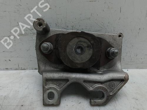 Used Engine mount RENAULT EXPRESS Box Body/MPV 1.5 Blue dCi 75 (F6AA) (75 hp) 28008816