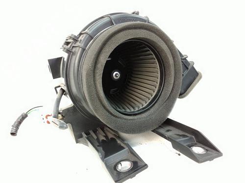 Used Heater blower motor Heater blower motor TOYOTA C-HR (_X1_) 1.8 Hybrid (ZYX10_, ZYX11_, ZYX10R, ZYX11R) (122 hp) 18597821 18597821