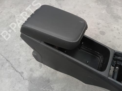 Middle console SKODA KAROQ (NU7, ND7) 2.0 TDI | BP34618031I22 - Image 4