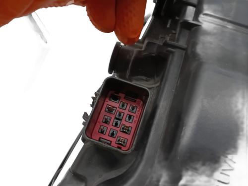 Left headlight VOLVO V70 III (135) 2.4 D | BP29935821C28 