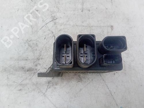Used Electronic module VW CALIFORNIA T5 Camper (7EC, 7EF, 7EG, 7HF, 7HC) [2003-2016]  18579451