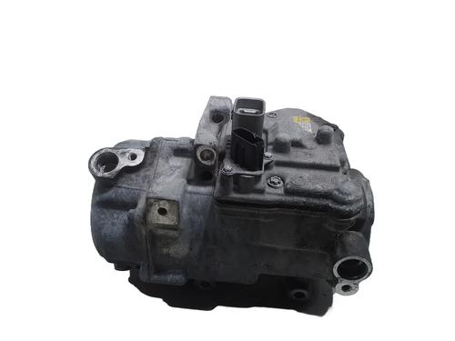 Compressor A/C Compressor A/C TOYOTA RAV 4 IV (_A4_) 2.5 Hybrid (AVA42_) (197 hp) 34419336 34419336