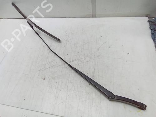 Used Front windshield wiper arm SEAT IBIZA V (KJ1, KJG) 1.0 (65 hp) 28148157