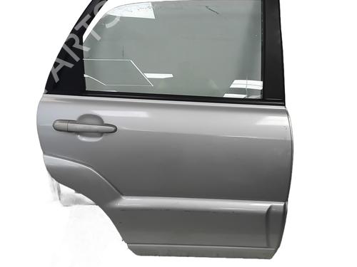 Puerta trasera derecha KIA SPORTAGE II (JE_, KM_) 2.0 CRDi (113 hp) 32109563