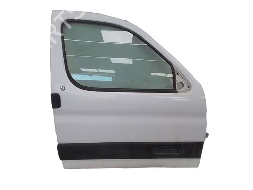 right-front-door-renault-megane-ii-coupe-cabriolet-em01_-2003-2004-2005-2006-2007-2008-2009-2010-30660417 main image