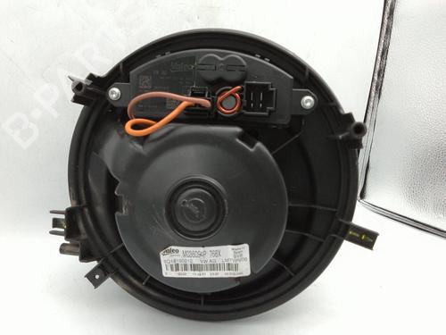 Heater blower motor SEAT LEON (KL1, KLG) 1.5 TSI | BP28146946M62 