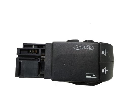 Steering wheel controls RENAULT ESPACE IV (JK0/1_) 2.0 dCi (JK03, JK04, JK1C, JK1G, JK1J, JK1K) | BP32314910E15